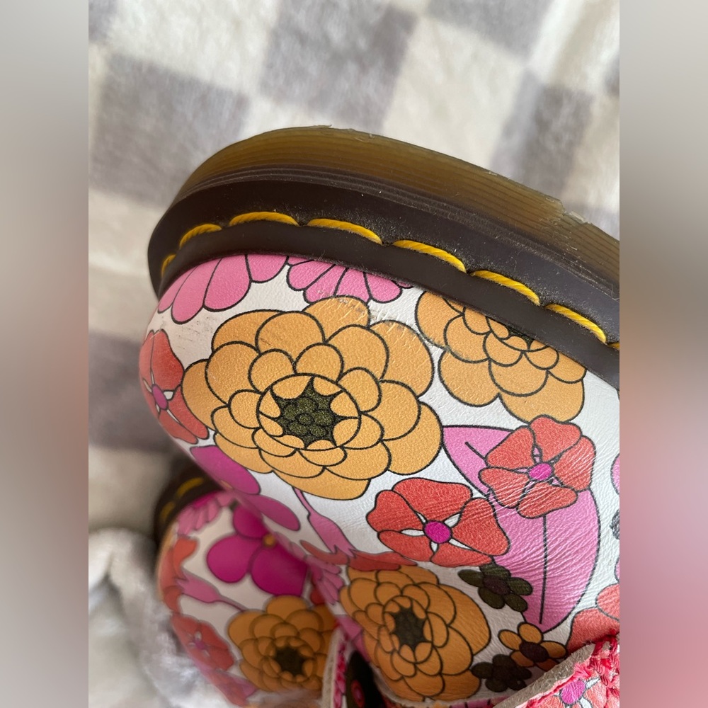 Rare Dr. Martens 1460 Pascal Pink Rose VintageDaisy RETRO Floral Boots Doc's - Picture 5 of 9